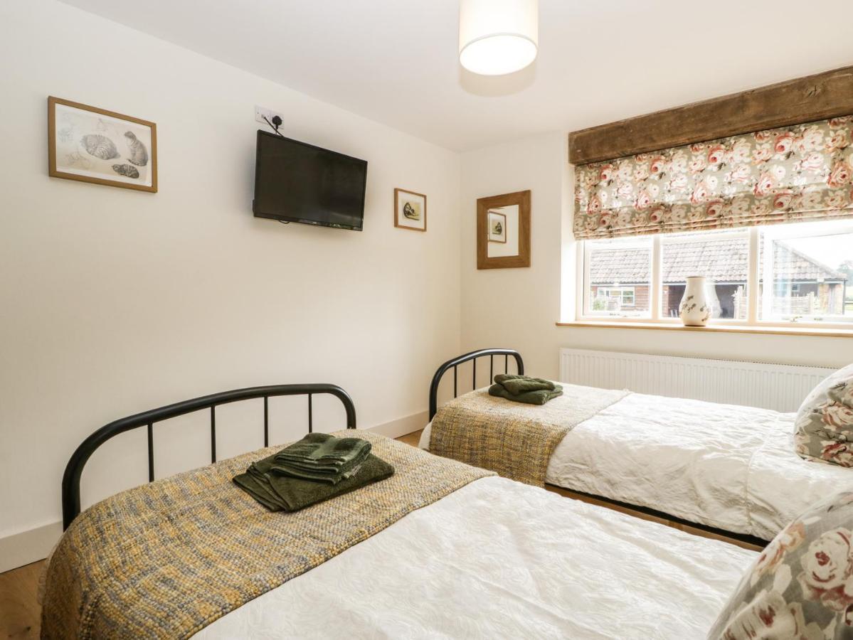 Holiday home Tom's Barn Yeovil