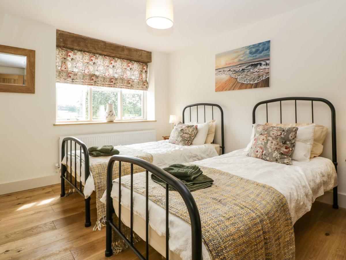 Holiday home Tom's Barn Yeovil